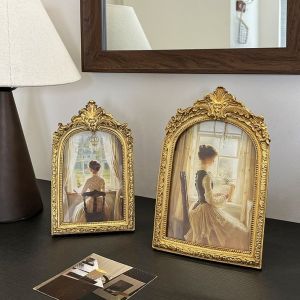 WAYCAI Golden Lace Decorative Photo Frame Arch Shaped Elegant Design Photo Frame Vintage Resin Picture Frame Home