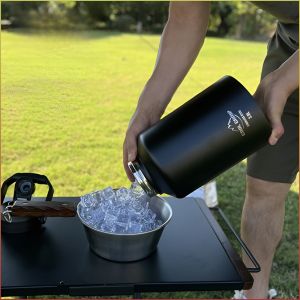 Refrigerated Bottle Large Capacity Portable Refrigerated Kettle Resistant to Falling Handheld