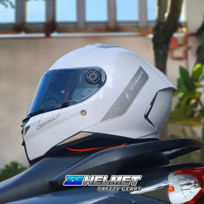 MT REVENGE 2 PLAIN (White) FULL FACE - SINGLE VISOR with FREE Clear Lens
