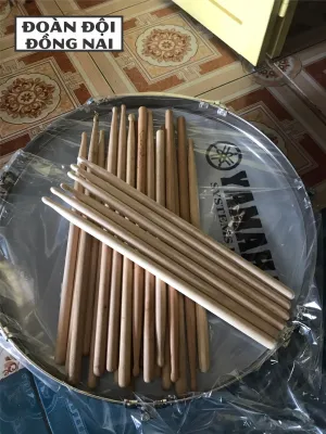 Dùi trống con Dùi trống đội con trường học (1 cặp)