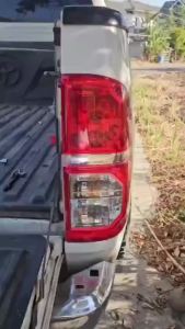 [Shipped from the Philippines]NEBULAR Side Red Tail Lamp Left/Right Durable Taillight Assembly  Replacement Rear Tail Light Brake Lamp for Toyota Hilux Vigo 2011-2014 Accessories