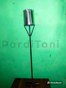Alat pelubang mulsa 7.5cm