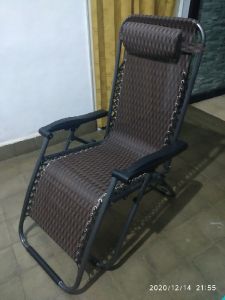 KURSI LIPAT -KURSI SANTAI - KURSI ZERO GRAVITY - 73100 - BLACK - BONUS TEMPAT GELAS/BOTOL - SHENAR - perabotmurah