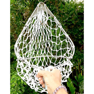 Vợt hái trái gọng sắt cứng cáp chịu lực tốt lưới bằng sợi nylon đan nhiều lớp