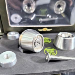 Gù tay lái inox304 TH mẫu 3D gắn cho nhiều dòng xe máy.. tặng kèm hộp (MS04)