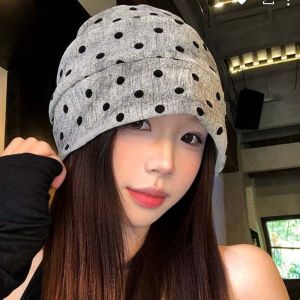 HEALMEYOU Retro Polka Dot Beanie Elastic Soft Vintage Pullover Hat Elegant Turban Cap Versatile Slouchy Skull Cap Outdoor Commuting