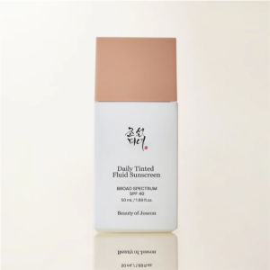 Beauty of Joseon Daily Tinted Fluid Sunscreen SPF50+ PA+++ Lightweight UV Protection Hydrating Brightening Natural Coverage Non-Greasy for Daily Use