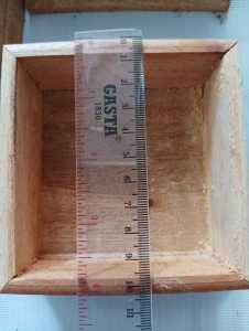 tempat pakan wadah pakan merpati doro umbaran kayu