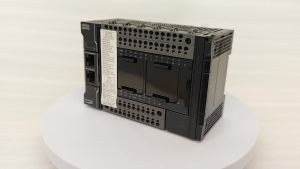 ใหม่และเป็นของแท้ Omron NX1P2-9024DT NX1P2-9024DT1 NX1P2-1040DT NX1P2-1040DT1 NX1P2-1140DT NX1P2-1140DT1