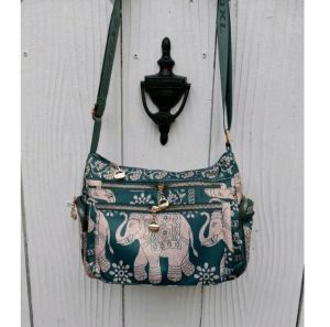 TAS SELEMPANG WANITA MOTIF GAJAH CB 8896