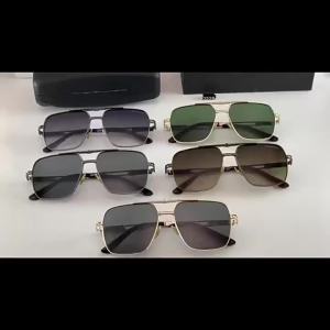 Oversized Square Metal Frame Sunglasses UV400 for Men Women Driving Shades Outdoor Fashion Commuter Style