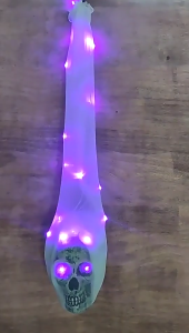 Interactive Halloween Decoration Hauntingly Realistic Skull Ornament with Glowing Eye for Halloween Event Decors