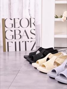 [Free Shipping] WomenS Summer New Hollow Fish-Mouth Sandals Polyurethane Soft Sole Comfortable Mom Shoes WomenS Shoes