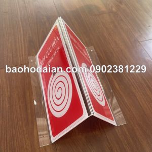 Biển báo mica Hộp chữa cháy ốp tường kích thước 17 x 17 x 30cm