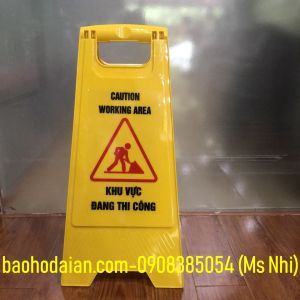 Biển báo chữ A di động chú ý khu vực đang thi công