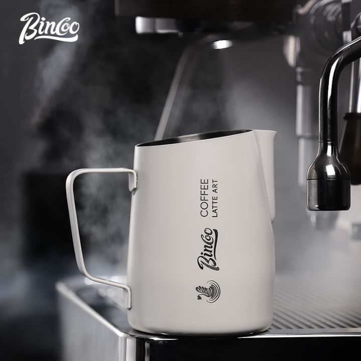 BINCOO%20Latte%20Cup%20Milk%20Foam%20Jar%20Pointed-mouth%20Embossed%20Coffee%20Pull%20Flower%20Cup%20Milk%20Jar%20for%20Household%20Office%20and%20Coffee%20Shop%20420ML%20-%20Image%209