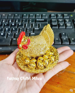 Ổ gà vàng tượng gà mái ấp trứng vàng may mắn tài lộc trang trí