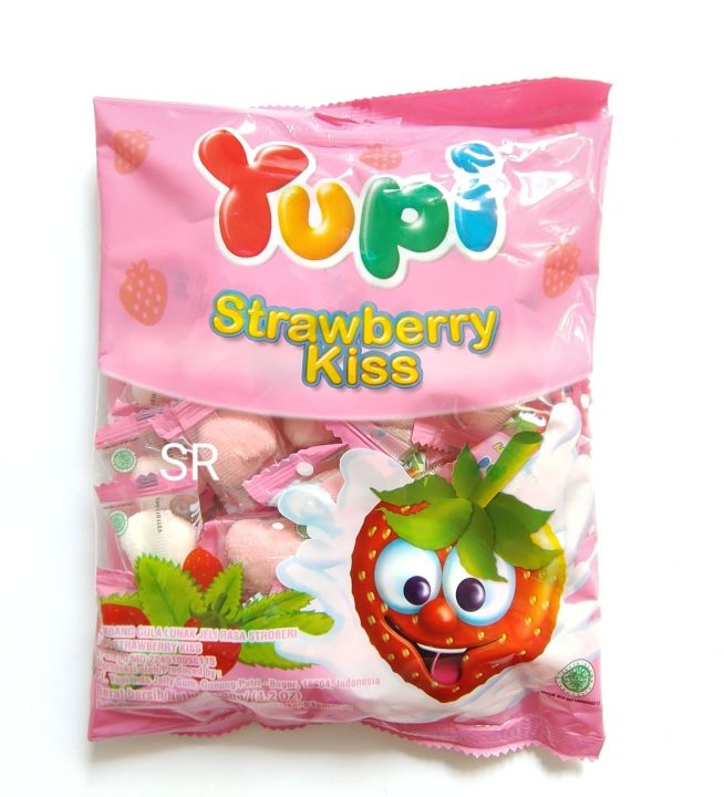 Yupi Strawberry Kiss