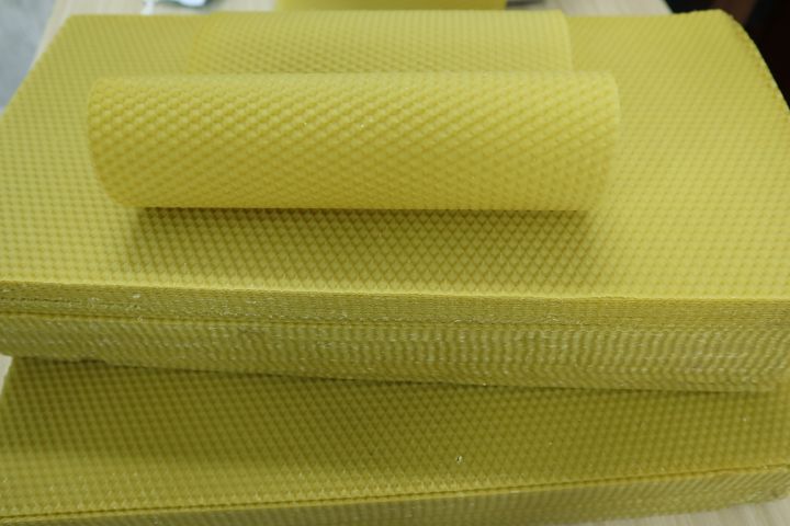 5%20Ch%C3%A2n%20T%E1%BA%A7ng%20Ong%20N%E1%BB%99i%20S%C3%A1p%20V%C3%A0ng,%20M%E1%BB%81m%20K%C3%ADch%20Th%C3%ADch%20Ong%20X%C3%A2y%20Nhanh%20-%20Image%203