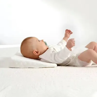 Baby milk sickness slope newborn nursing pillow spill milk choking milk pillows baby nursing bed in bed Breathable soft and comfortable