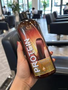 G2 professional salon-grade straightening treatment creates smooth and shiny straight hair.