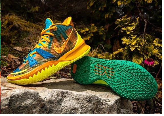 Kyrie 7 Room Air and Earth UnAuthorized Authentic Authentic