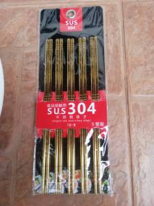 ตะเกียบ สแตนเลส มี 304 และ เงิน น้ำหนัก 304 มีขายแบบ 5 คู่ และ 25 คู่