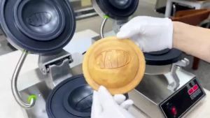 Commercial Electric Rotating Waffle Machine 1300W UFO Round Ice Cream Burger Snack Making Machine
