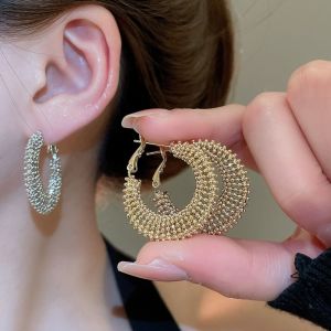 XINSU38 กลมกลมๆ ต่างหูห่วงรูปทรงเรขาคณิต ทองเงินเงิน วงกลมวงกลม ต่างหูห่วงหู ทันสมัยและทันสมัย โลหะสำหรับตกแต่ง เครื่องประดับของผู้หญิง ปาร์ตี้งานปาร์ตี้