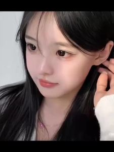 时尚美瞳 美丽眼睛 12 Monthes Super Large Super Black Large-diameter Black Bestseller Beautiful Eyes Natural and Comfortable 超大超黑超扩瞳大直径黑色美瞳爆款婴儿瞳大美目自然瞳舒适年抛女