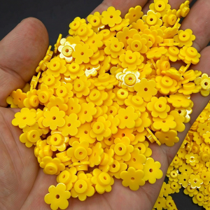 GAOSU 100g Crunchy 6 Petal Flower Particles Slime Fillers 10mm Stuffing Building Blocks Durable Heart Shape Squeeze Ball Fillers Craft Accessories
