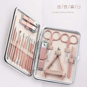 Bộ Cắt Bấm Dũa Móng TaySét Dụng Cụ Bấm Móng 3DM 18 Chi Tiết Nail Care Cao Cấp Tiện Dụng