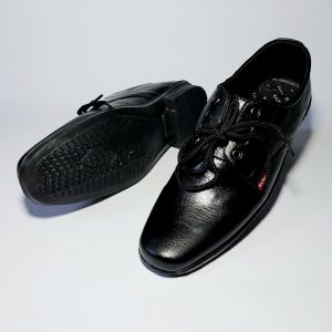 SEPATU PRIA KICKERS TERLARIS SEPATU SLOP FORMAL PRIA SEPATU CASUAL COWOK BERKUALITAS SEPATU LAKI LAKI SLIP ON HITAM