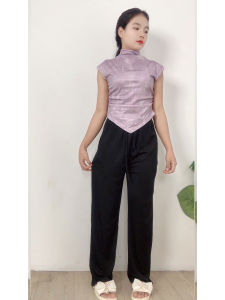 ชุดเซตแฟชั่นสุดอิน เสื้อย้อมสีเท่จัดจ้านแมทช์กางเกงดำสุดชิค ใส่แล้วดูมั่นใจ สายแฟต้องมี