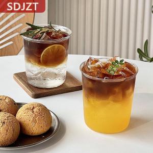 [COD] SDJZT ถ้วยกาแฟแก้วลาเต้แบบโค้งสำหรับใช้ในครัวเรือนแก้วน้ำผลไม้แบบเรียบง่ายขวดน้ำใสแก้วเครื่องแก้วอุปกรณ์ชงกาแฟ