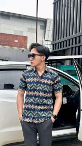 Kemeja Batik Pria Slimfit Stretch Lengan Pendek Bahan Stretch Melar Premium