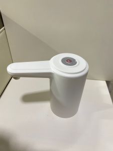 Electrical portable water pump / dispenser c/w (USB) rechargeable cable