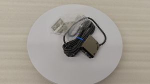 OMRON E3S-CL1 E3S-CL2 2M 5M Authentic original Photoelectric switch 10-30VDC