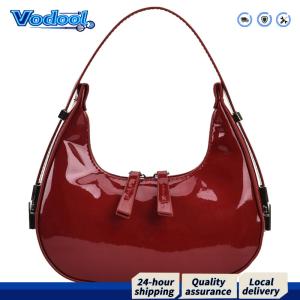 กระเป๋าสะพายข้างทรงพระจันทร์เสี้ยวสำหรับผู้หญิง ดีไซน์เรียบหรูพร้อมซิป เหมาะสำหรับเดินทางและออกเดทในสีสันหลากหลาย