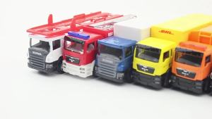 <816> Yufeng Ma Ke 1:64 Alloy Model Scania Mann Engineering Vehicle Mixer Truck Fire Truck Container Truck