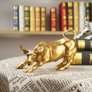 GIGBM Fortune Wall Street Bull Statue Feng Shui Light Luxury Golden OX Resin Figurine Living Room Cabinet Decor Handmade Nordic Animal Figurine Children