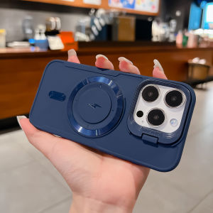 AKABEILA เคสไอโฟน11 การชาร์จแบบแม่เหล็ก For iPhone 11 13 15 16 12 14 Pro Max 11pro 13pro เคสชาร์จไร้สายแบบพับเก็บเลนส์ได้