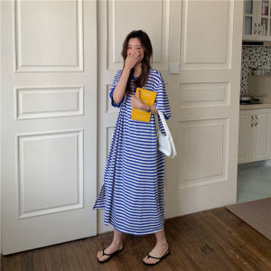 Zebina กระโปรงลาย ชุดเดรสคอกลมลายทาง แต่งตัว กระโปรงยาว สวย ไม่เหมือนใคร เดรสทรงตรงแฟชั่นผู้หญิงสไตล์เกาหลี ลายเดซี คอวีแขนสั้น เนื้อผ้ายืดหยุ่นดี กระโปรง 11.11 Biggest Sale