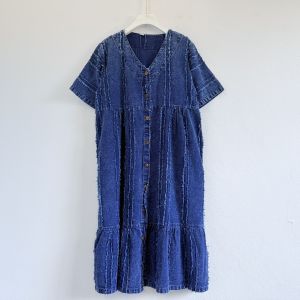 เดรสผ้าฝ้าย คอวีเเขนสั้น ไซส์ใหญ่ ผ้าฝ้าย 100% ทอขึ้นลายในตัว สีม่อฮ่อมทำหินขัด (Stone Wash)ผ้านุ่ม
