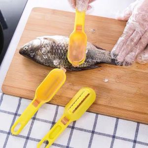 Fast Fish Scale Brush Multi-Function Fish Skin Scraper Grater Peeler Shaver Scaler Tool for Seafood Cleaning Designed Durable Fish Scale Stripper for Home Outdoor Cooking Alat Ikan Pantas Pelbagai Fungsi Pengikis Kulit Ikan Parut Pengupas Alat Dapur 刮鱼鳞带盖
