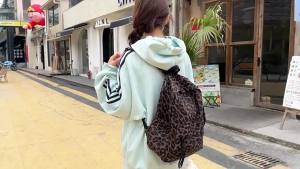 New Japanese-style leopard print backpack: cute sweet fashionable and casual perfect for young girls with a soft and adorable design and a trendy preppy style suitable for students