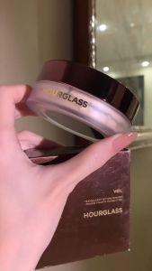 Phấn Phủ Dạng Bột Cao Cấp Hourglass Veil Translucent Setting Powder