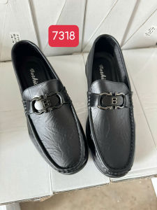 [Ảnh thật] 7318 Giày mọi giày lười giày công sở Nam mũi tròn da mềm logo B nổi thời trang sang trọng size 39-44⭐❣️