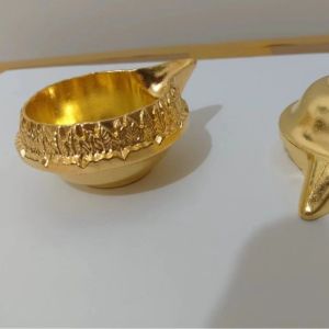 【BUY 1 FREE 1】Deepavali Lotus Diya Holder Diwali Imitation Gold Brass Candle Holder Flat Bottom Reusable Agal Vilaku Home Decoration