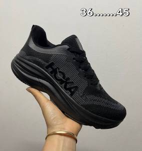 รองเท้าผ้าใบHo--Ka สีดำล้วน ทรงสวย ราคาถูก รุ่นยอดฮิต ติดเทรนตลอดกาล สินค้าพร้อมส่ง